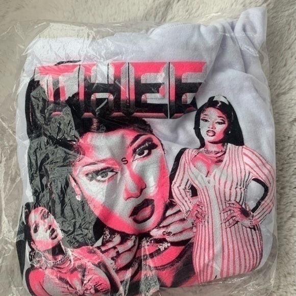 Megan Thee Stallion Crop Hoodie - Picture 5 of 6